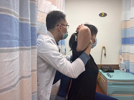婆婆媽媽腰酸背痛 過年症候群？ 結合中醫傷科及西醫物理治療 雙管齊下更有效緩解疼痛與防範惡化4