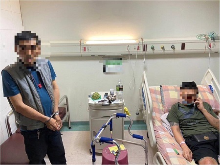 東港警獲報醫院查獲槍毒案1