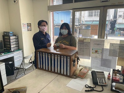 拾獲高中學生證，警查身分速通知