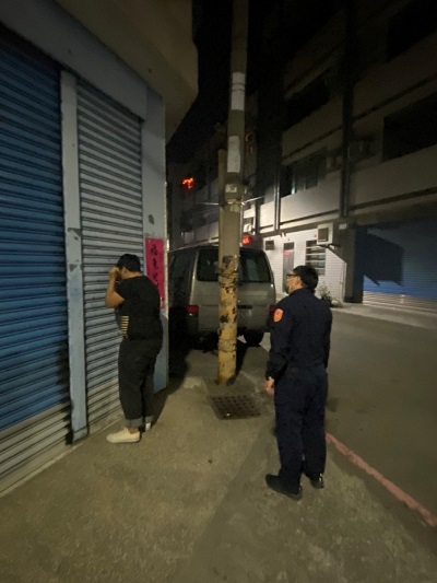 搭車遊玩小港錯過末班車，警暖心協助返家