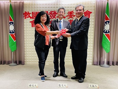救國團高雄市社會團務發展委員會新卸任會長交接 任重道遠 由林仁興接任