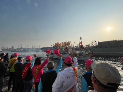 海洋局感念「海上巡王」慈悲，創建緊急醫療救護諮詢專線，「愛」相隨！1