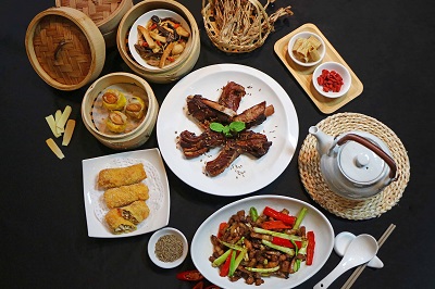 麗尊酒店 品味台灣在地食材，感受春天味蕾的悸動 姓名同音「東、寶、豬」一字，享4人同行1人免費吃到飽5