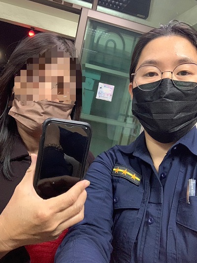 foodpanda外送員手機遺失，熱心警透過母親連繫領回