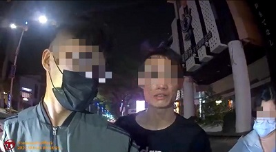 警攔查深夜駕車未開燈 意外查獲通緝中的乘客1