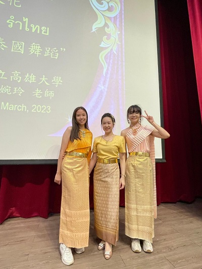高雄大學「泰國文化課程」著泰服跳泰舞 提前感受年度慶典「潑水節」魅力1
