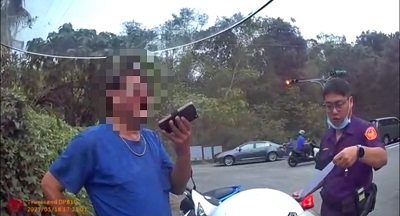 酒駕開車剛出工地，被警經過聞出酒味遭查獲1