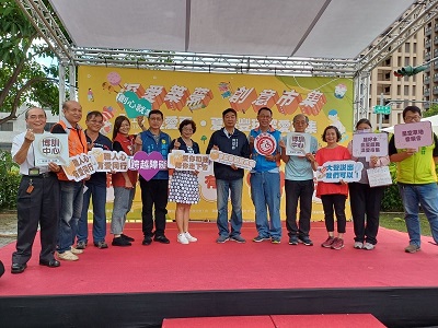 高市勞工局身心障礙者創意市集第二彈 夏季慶典風吸引民眾熱情參與1