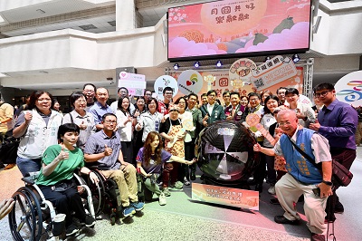 拋磚引玉認購身障團體秋節禮品 陳其邁邀民眾響應踴躍採購1