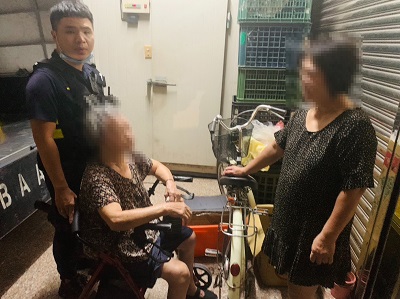 有你真好，九旬老婦迷途，熱心暖警助團圓