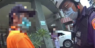 警見妨礙交通上前勸導 一查竟是通緝犯1