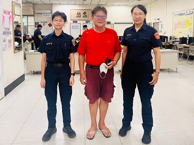 遺落精品錢包，警迅速通知失主領回