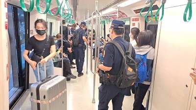 因應台中市捷運男子持刀砍人事故，高雄警力加強安全維護1