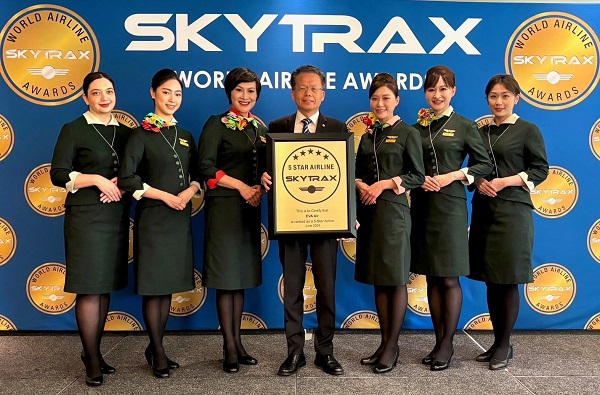長榮航空榮獲航空界奧斯卡SKYTRAX肯定 躍升全球十大最佳航空公司第8名1