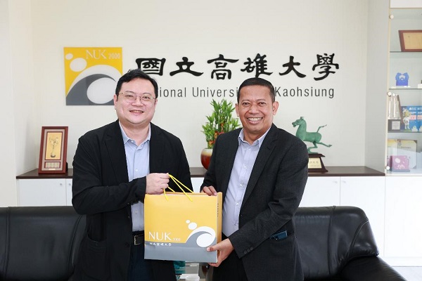 高雄大學攜手印尼Diponegoro大學 締結姊妹校深化南向合作1