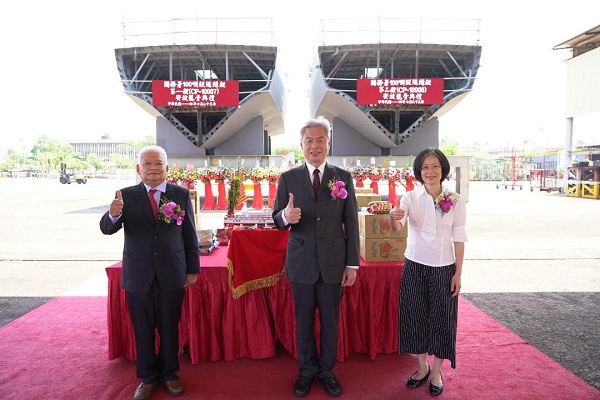 台船承造財政部關務署 100噸級巡緝艇2艘安放龍骨典禮1
