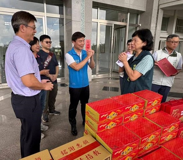 高雄漁業界團結送愛到臺南~把這份情傳下去1