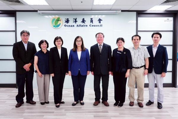 高師大王政彥校長率團拜會海委會管碧玲主任委員1