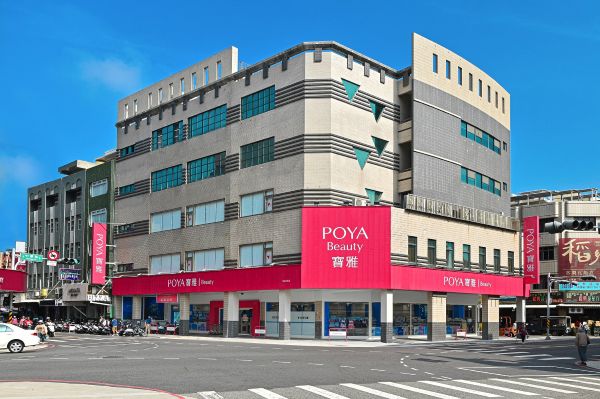 全台唯一藍色系寶雅 POYA跨海到澎湖 打造「海洋限定門市」