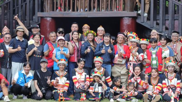 卡那卡那富族米貢祭登場 長幼齊心慶豐收 族人自主籌辦祭典 傳統文化薪火不息1