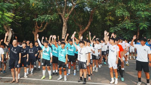 高雄大學主辦南岸盃足球邀請賽 10隊齊聚爭霸綠茵 地主勇奪冠軍1