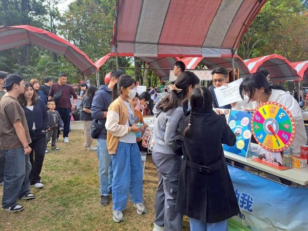 中油大林煉油廠政風組攜手石化事業部政風室舉辦「清廉同樂會」，互動遊戲烤出誠信新滋味1