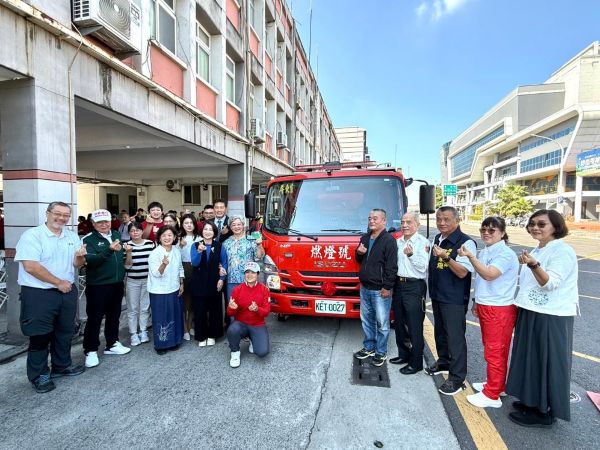 善舉與愛同行 雍東加油站捐贈燃燈號消防車共同守護屏東1