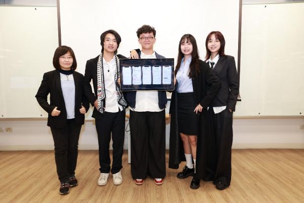 從「先冷靜再決定」出發 高雄大學跨系學生以 AI 投資輔助構想獲全國競賽肯定1