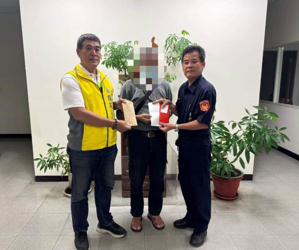 清寒家庭遭逢喪子之痛 枋警集結善心伸手援助1