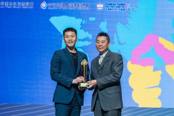 長榮航空蟬聯「運動推手獎」《金質獎》和《長期贊助獎》3位奧運好手見證榮耀時刻1