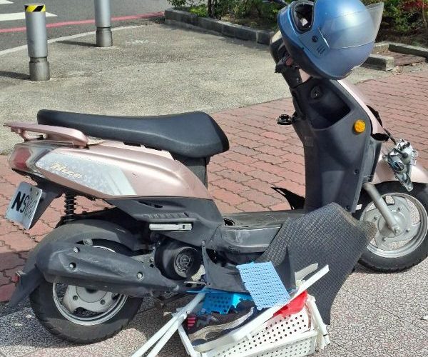 鹽埕區五福四路1