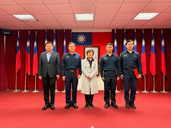 政部長劉世芳訪視高雄港務警察總隊 勗勉強化春節期間港區安全維護作為1