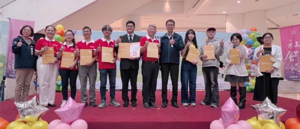 慢飛天使暢遊夢想樂園 提前過兒童節圓夢1