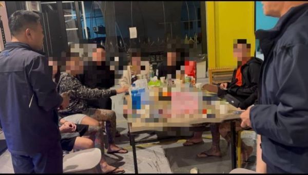 東港警強力掃毒 查獲民宿毒趴1