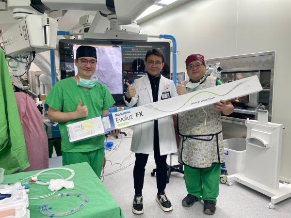 胸痛喘吁吁 「心臟大門」僅剩1元硬幣大 義大醫院心臟血管醫學中心TAVI微創救命1