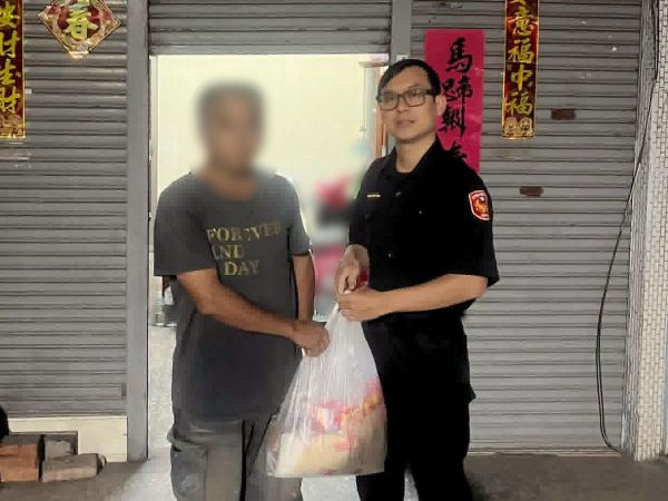 竹田獨居男子罹癌生活困頓 潮警結合地方慈善單位送暖1