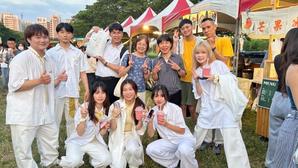 高雄大學學生會舉辦草地音樂節 跨校社團、市集與星空舞台點亮校園夏夜1