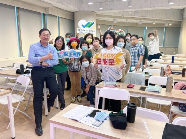 產業轉型創造多元就業機會 高雄失業率持續六都最低1