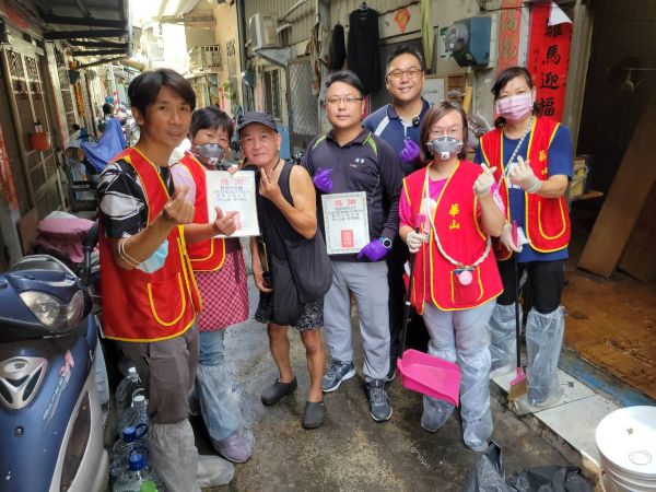 華山結合專業推動除蟲行動 共同守護孤老住所1