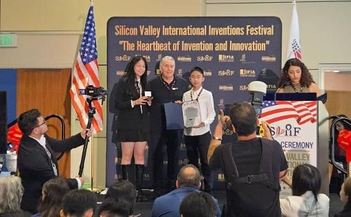 從關懷勞工安全到國際發明舞台，龍華國中學生鄭暉翰勇奪美國矽谷發明展雙金1